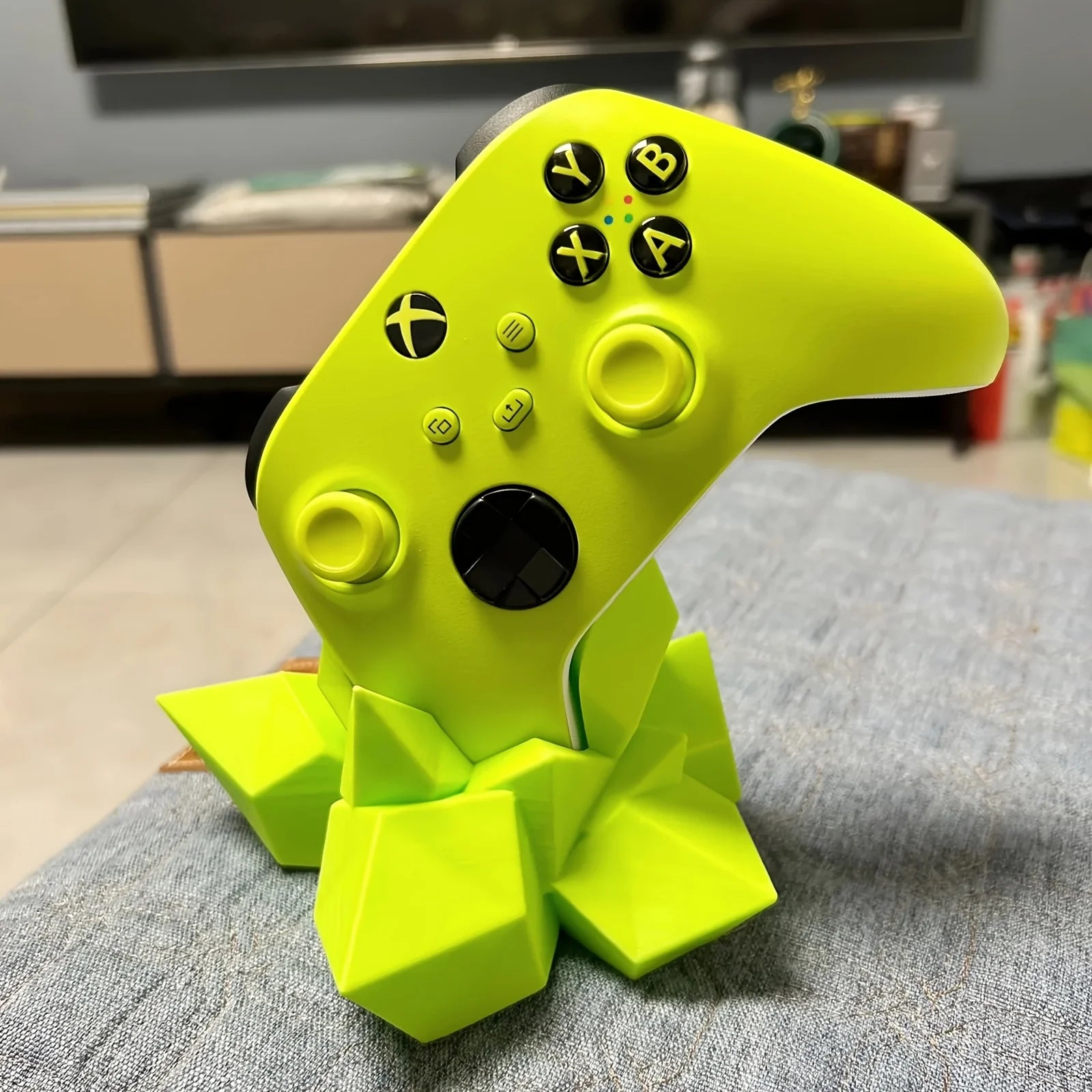 3D Printed Crystal Game Controller Stand Holder Compatible with Xbox PS4 PS5 Switch Gaming Desk Decor Ornament Gift Oasis Select Green