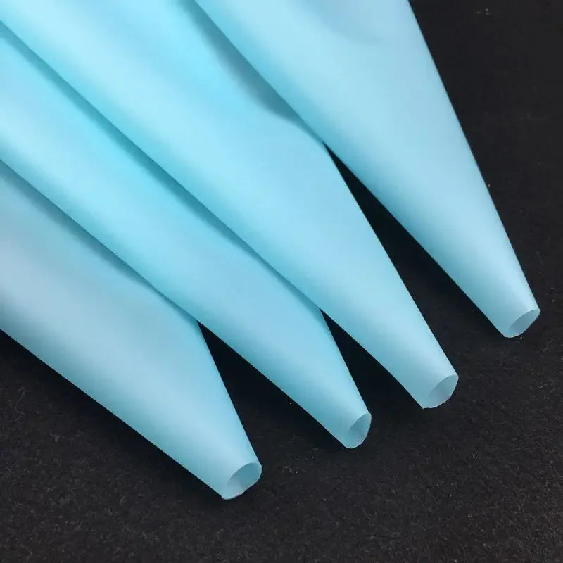 4Pcs/Set Silicone Pastry Bag Tips Kitchen DIY Cake Icing Piping Cream Cake Decorating Tools Reusable Pastry Bags Set Oasis Select