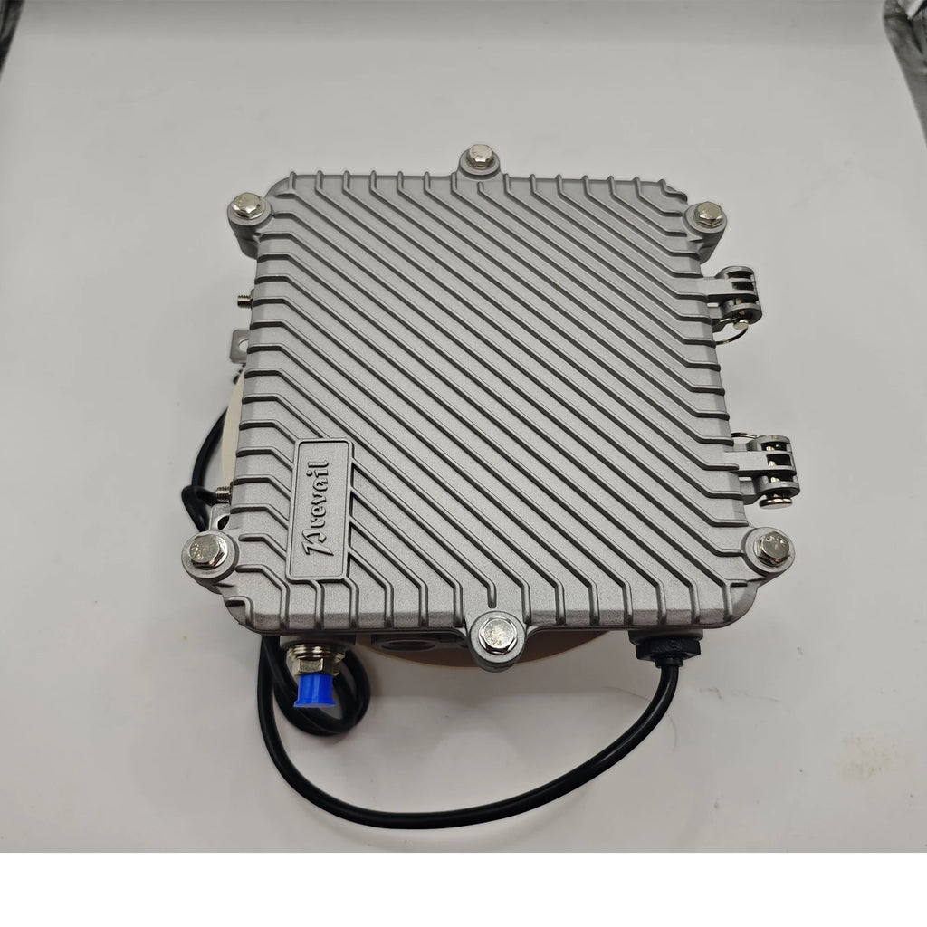 Bidirectional Amplifier 38db cable TV RF signal amplifier indoor type 45-860MHz 1 in 2 out, adjustable output Catv amplifier Oasis Select
