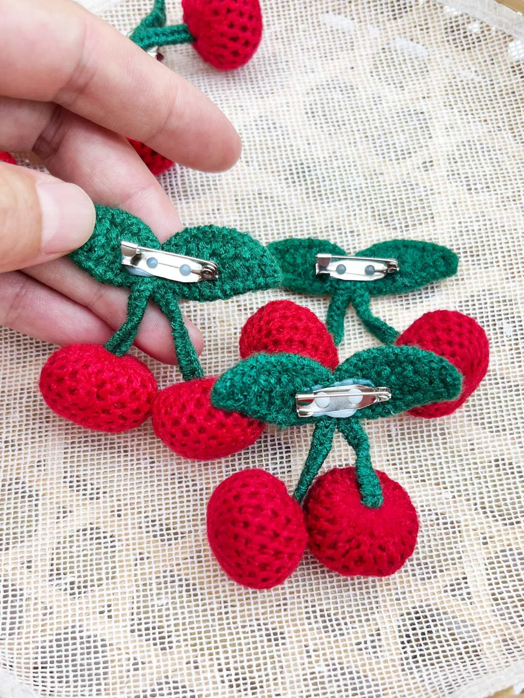 Knitted Cherry Fruit Brooch – Cute Bag & Clothing Pin DIY