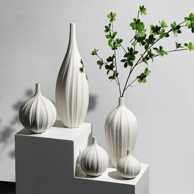 Simple and Creative Simple Elegant Ceramic Vase Decoration Dry Flower Arranger Living Room Advanced Sense of Home Decoration Oasis Select