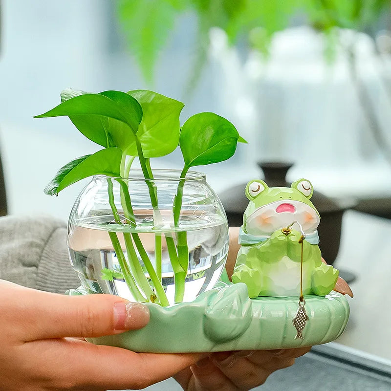 Lovely Animal Shaped Hydroponic Vase Panda & Fortune Frog Ornament Creative Desktop Decor for Home & Festival Gift Oasis Select