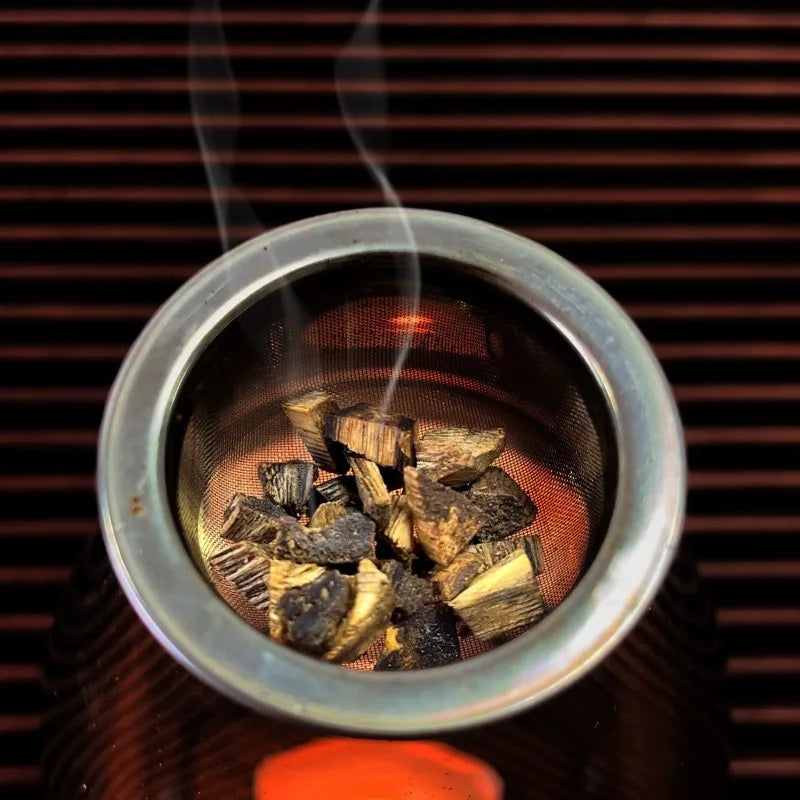 Oud - Infused Aroma Bakhoor | Warm Woody Milky Aroma Incense Wood Chips | Arabian Luxury Scent Natural agarwood particle 10-50g Oasis Select