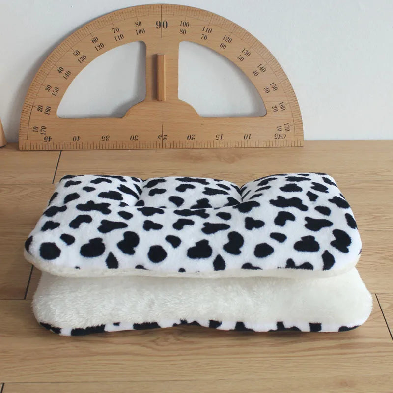 Four Seasons Autumn Winter Thickened Pet MATS Cat Dog Blankets Beds