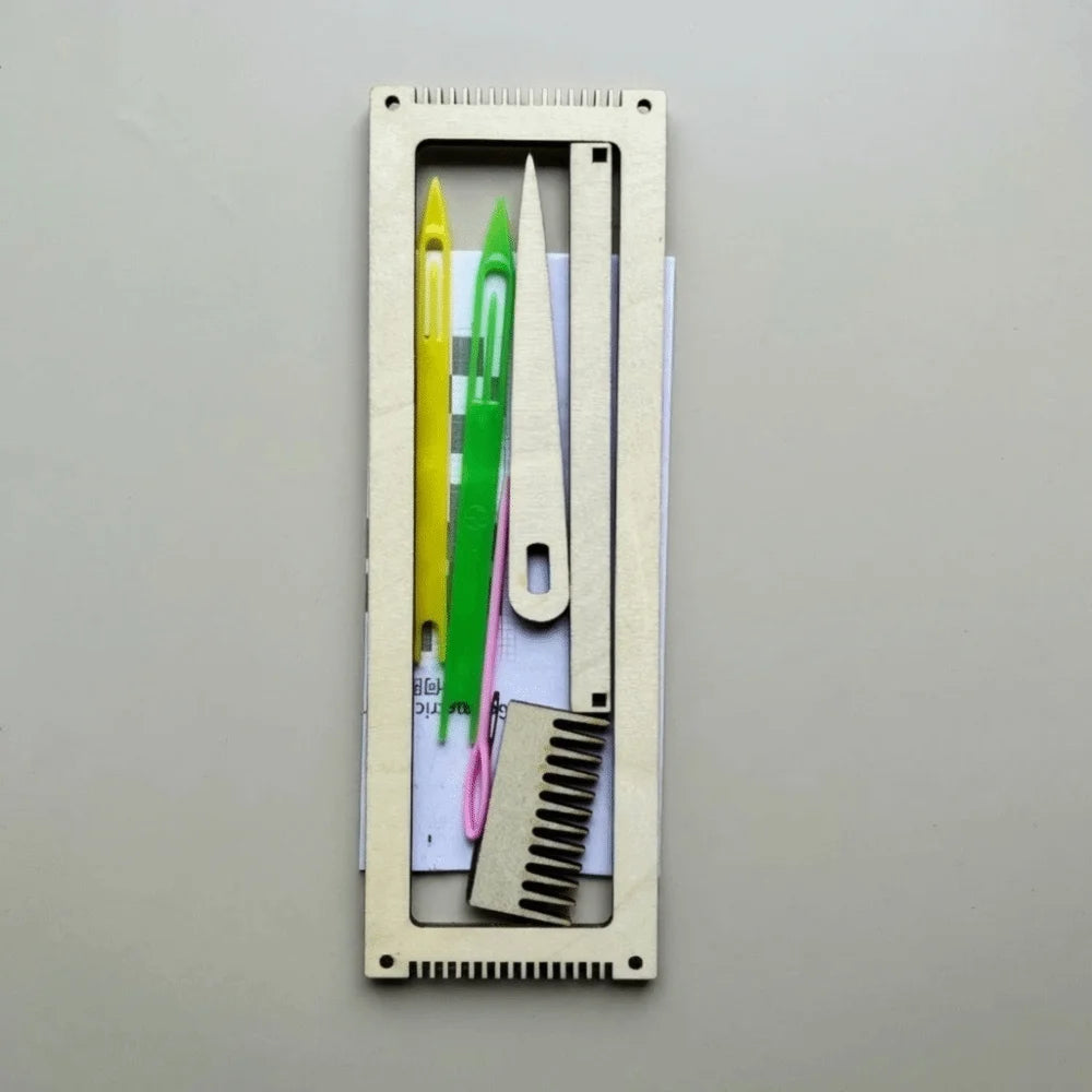 Wooden Mini Loom Kit – DIY Hand Weaving Frame for Yarn Crafts