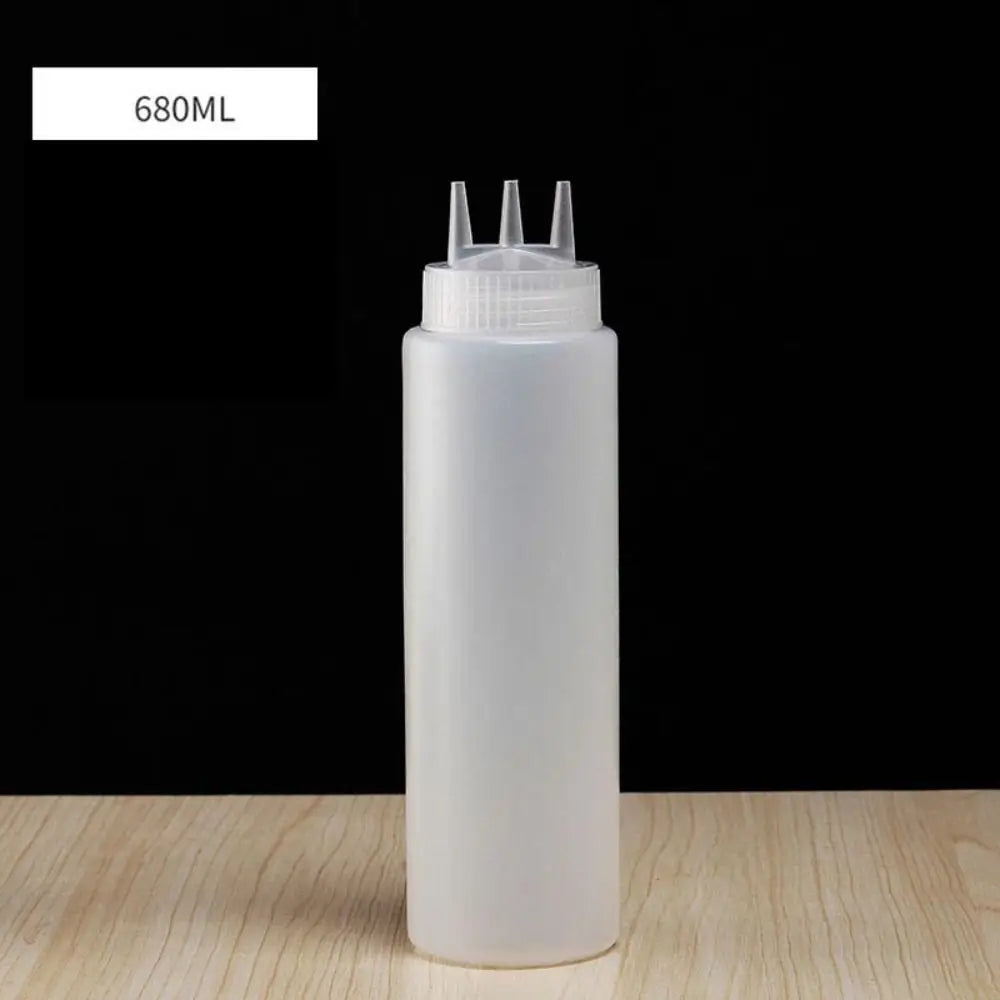 New Plastic Squeezing Sauce bottle Graduated Squeezable Gravy Boats Tableware Reusable Jam Container Oasis Select White-650ml