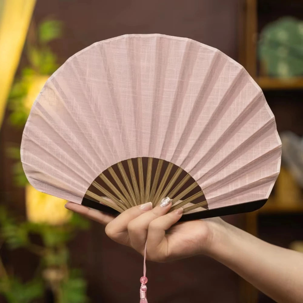 Japanese Style Retro Shell Shaped Fan Silk Cloth Bamboo Folding Fans with Pendant Wedding Hand Fans Solid Color Curved Fanbone Oasis Select A