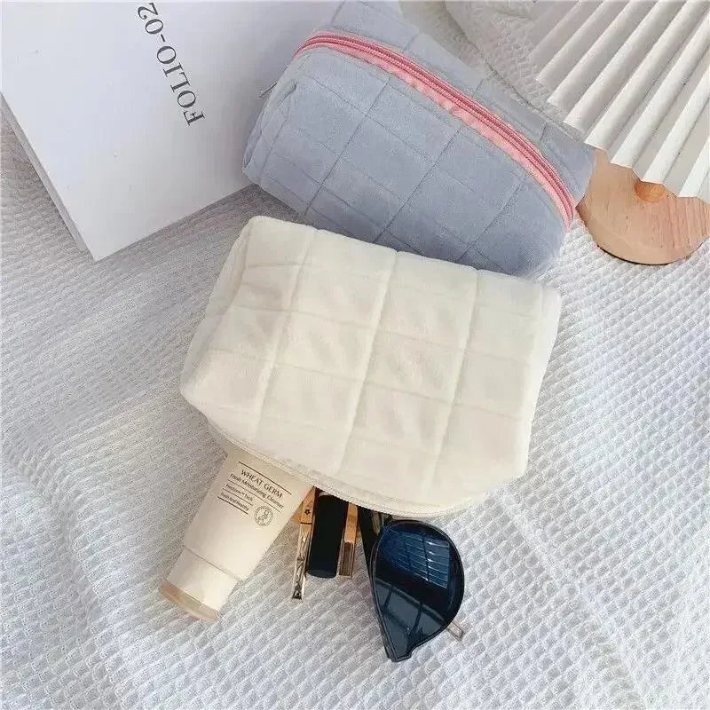 Simple Makeup Bag Pillow Pen Bag High Appearance Level WOMEN'S Large Capacity Pillow Bag Portable Storage Bag Oasis Select