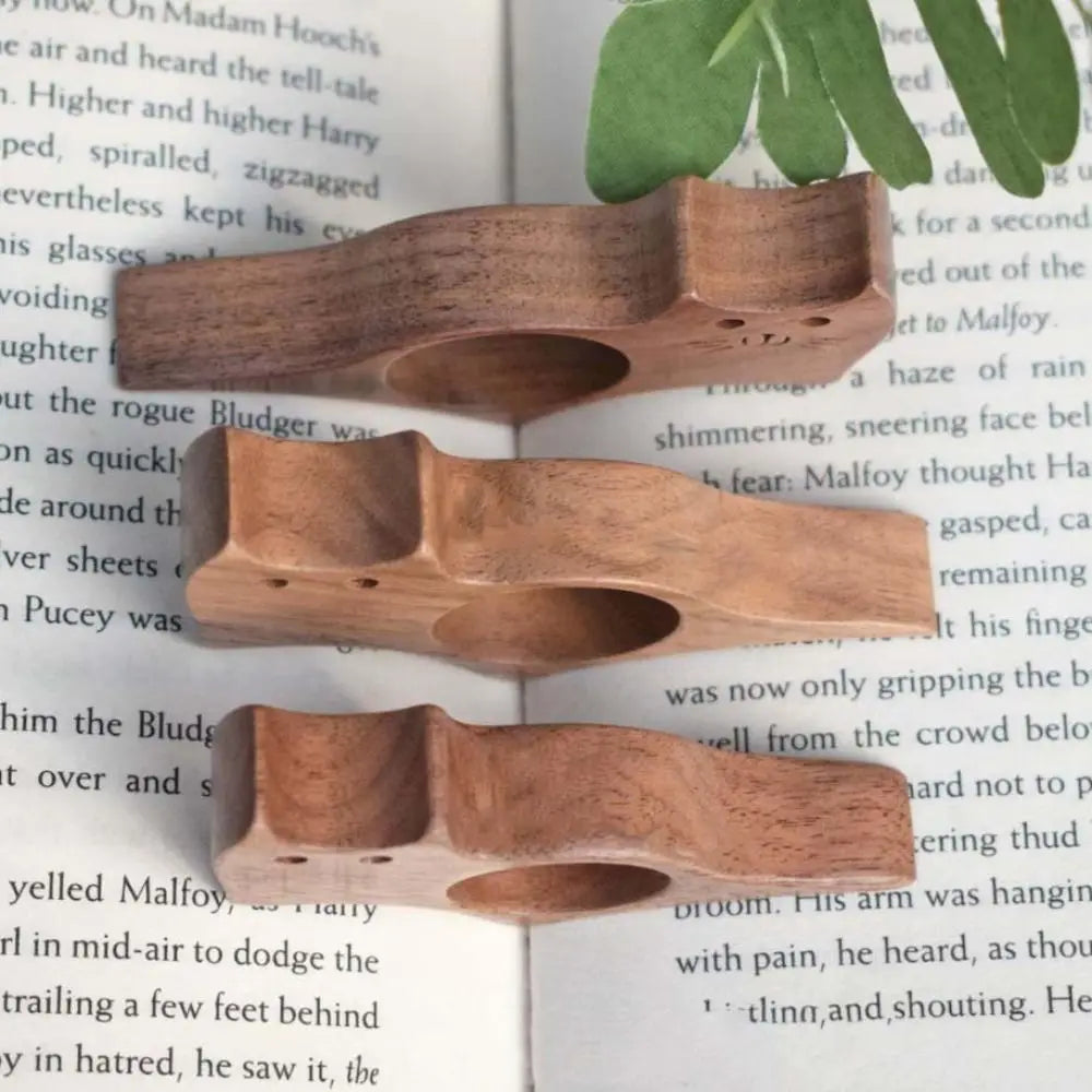 Wooden Material Wooden Thumb Bookmark Anti-Slip Design Cat Shape Reading Thumb Tools Handmade Dog Shape Pages Guide Marker Oasis Select