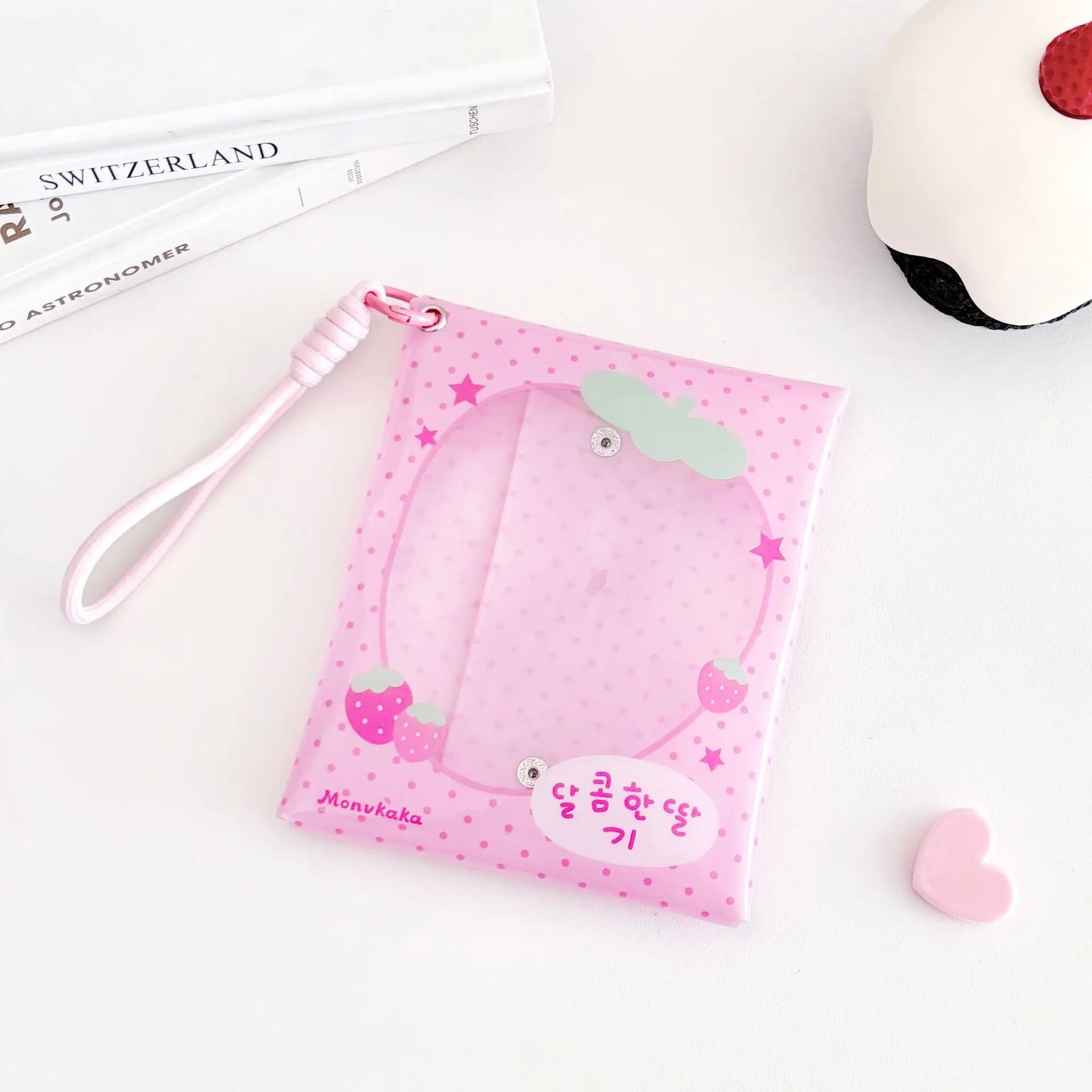 Transparent Doll Display Bag Colorful PVC Doll Carrying Case Dustproof Pouch with Lanyard Pendant Badge Storage Bag Supplies Oasis Select Strawberry