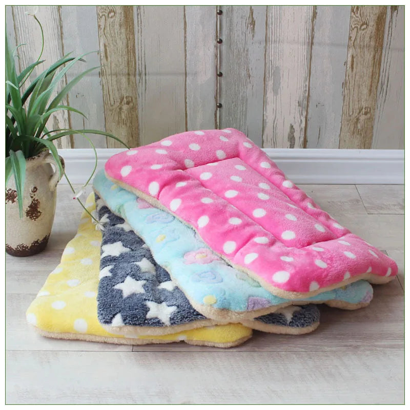 Four Seasons Autumn and Winter Thickened Pet MATS Cat MATS Dog MATS Blankets Pet Beds Bed Covers Sleeping Seat Cushions Oasis Select