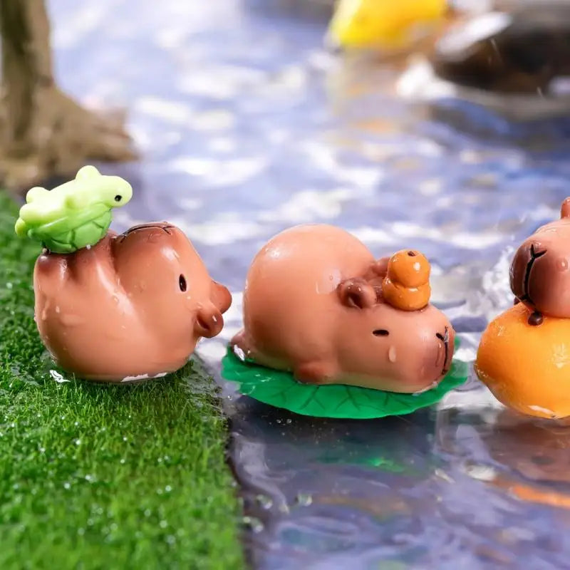 Charming Mini Capybara Resin Figurines (2Pcs), Animal Ornaments for DIY Fairy Garden, Moss Landscape Decor Oasis Select