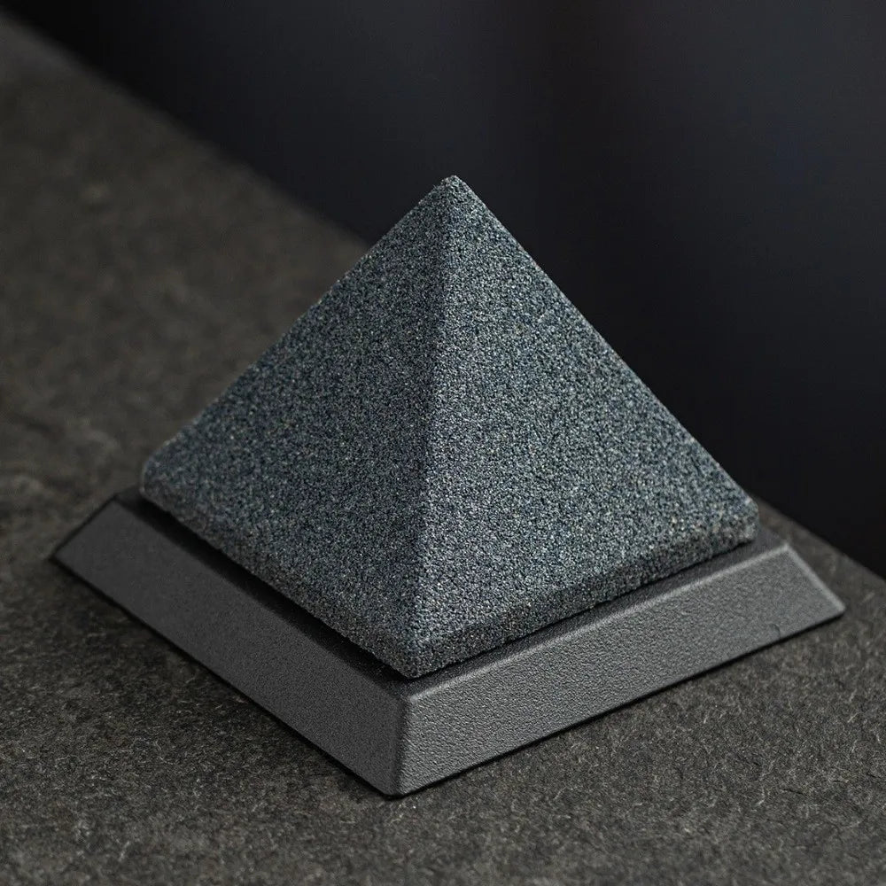 Inverted Pyramid Ceramic Tea Strainer & Iron Base | Black