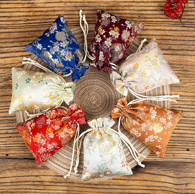 Satin Embroidered Vintage Storage Bag Christmas Drawstring Adjustable Wedding Birthday Jewllery Packing Gift Bags Pouches Oasis Select