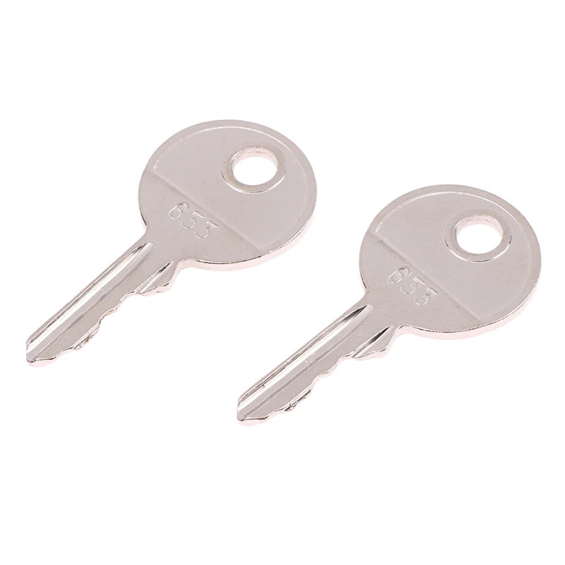 Individual unit of Linde Electric Forklift Key 633, OEM part 633 0009730434 For Forklift Models 115-03 116-03 1120-01 Oasis Select