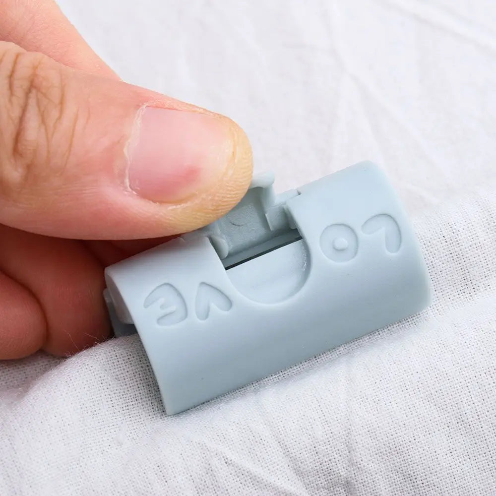 6PCS Invisible Sheet Clips Household Non-slip Needle-free Sheet Holder Quilt Bed Cover Bed Pegs Mattress Buckle Clamp Oasis Select