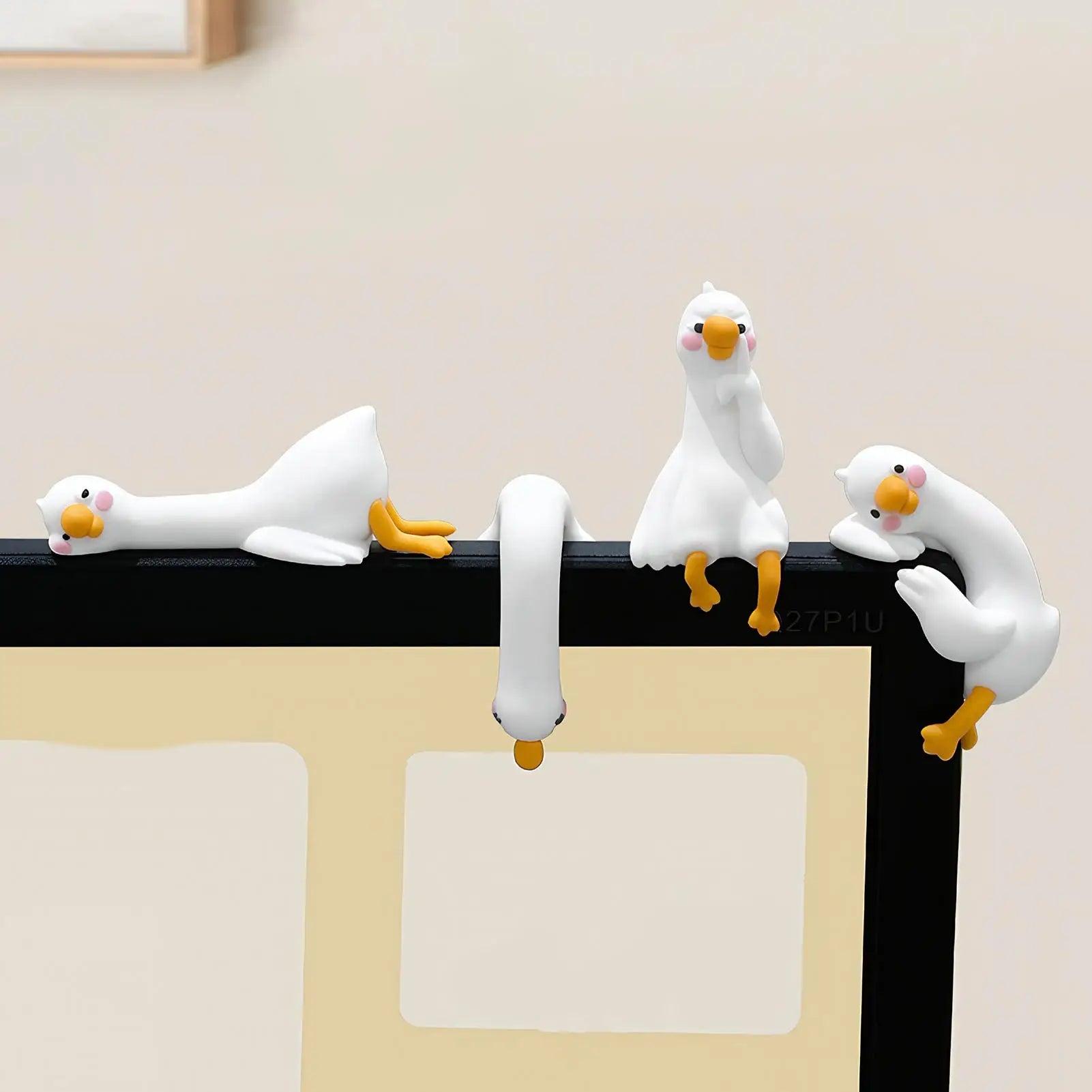 Computer Monitor Decor Figurines 4 Pieces Geese Dashboard Decorations Cute Sculpture for Home Bedroom Study Room Workplace Shelf Oasis Select