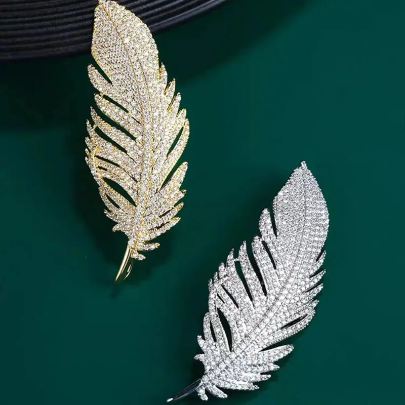 1pc Elegant Silver Color Full of Rhinestone Feather Brooches for Women Men Unisex Luxury Crystal Lapel Safety Pins Party Jewelry Oasis Select
