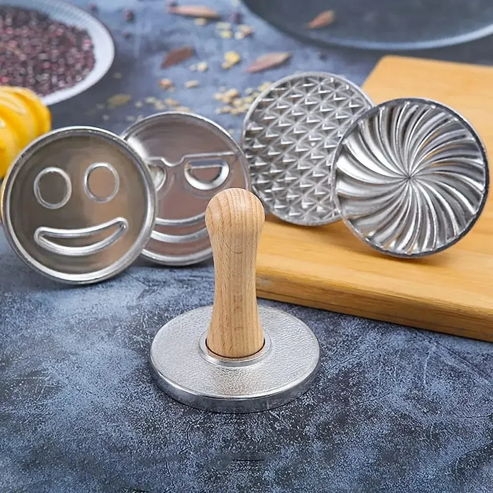 6/3/1 Cookie Cutter Aluminum Alloy Cookie Stamps Wooden Handle Smile Heart Pattern DIY Hand Press Cookie Mold for Festival Party Oasis Select