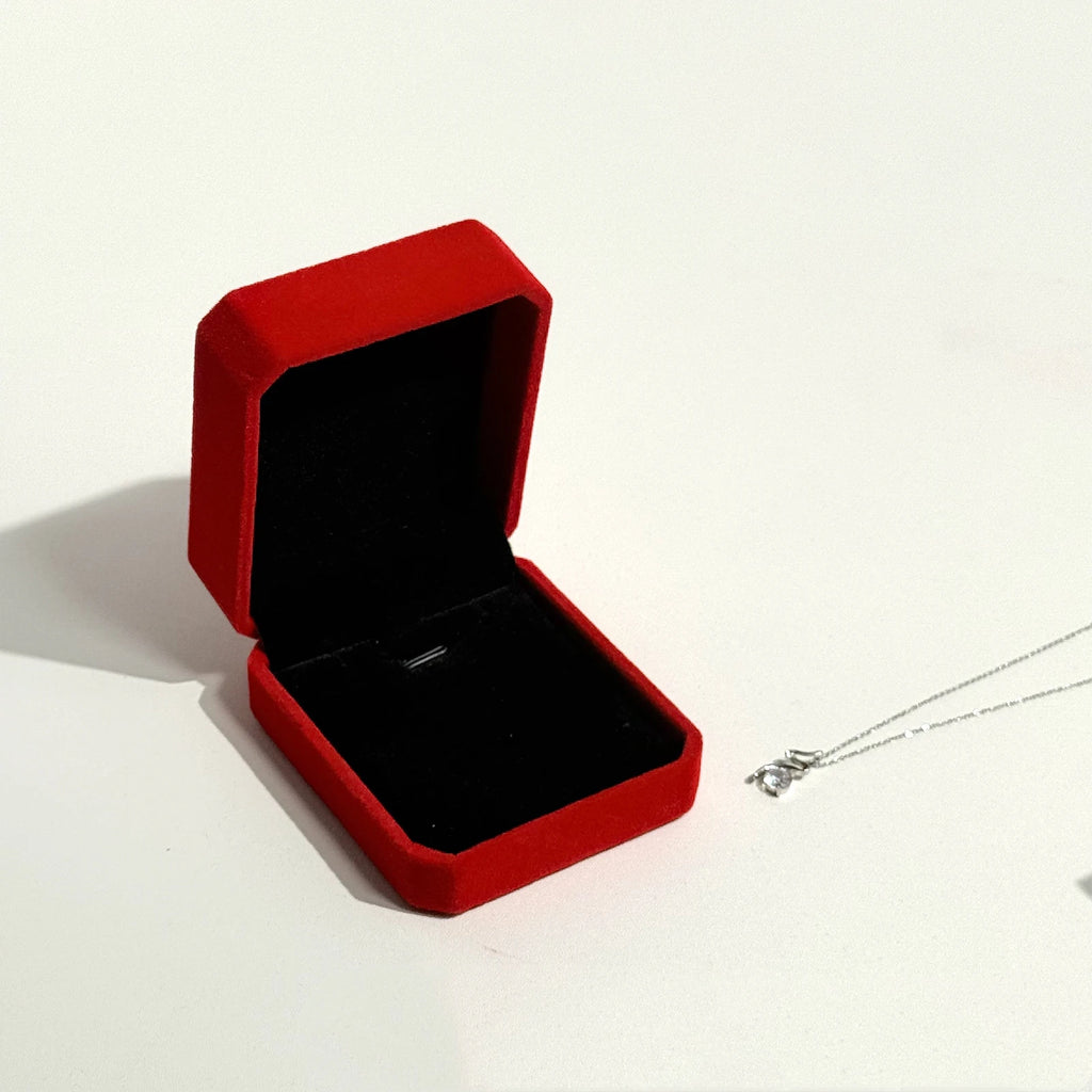 Velvet Necklace Pendant Gift Box – Soft Lined Jewelry Storage Case