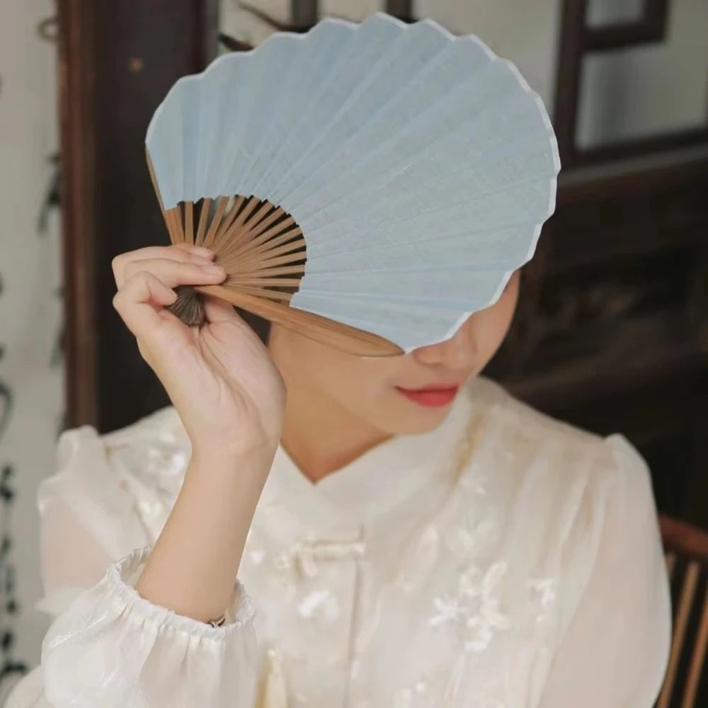 Japanese Style Retro Shell Shaped Fan Silk Cloth Bamboo Folding Fans with Pendant Wedding Hand Fans Solid Color Curved Fanbone Oasis Select