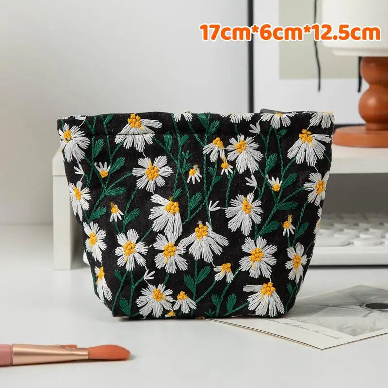 Floral Embroidery Women Cosmetic Bag Canvas Zipper Make Up Bag Travel Washing Makeup Organizer Sanitary Napkin Pouch Storage Oasis Select 03
