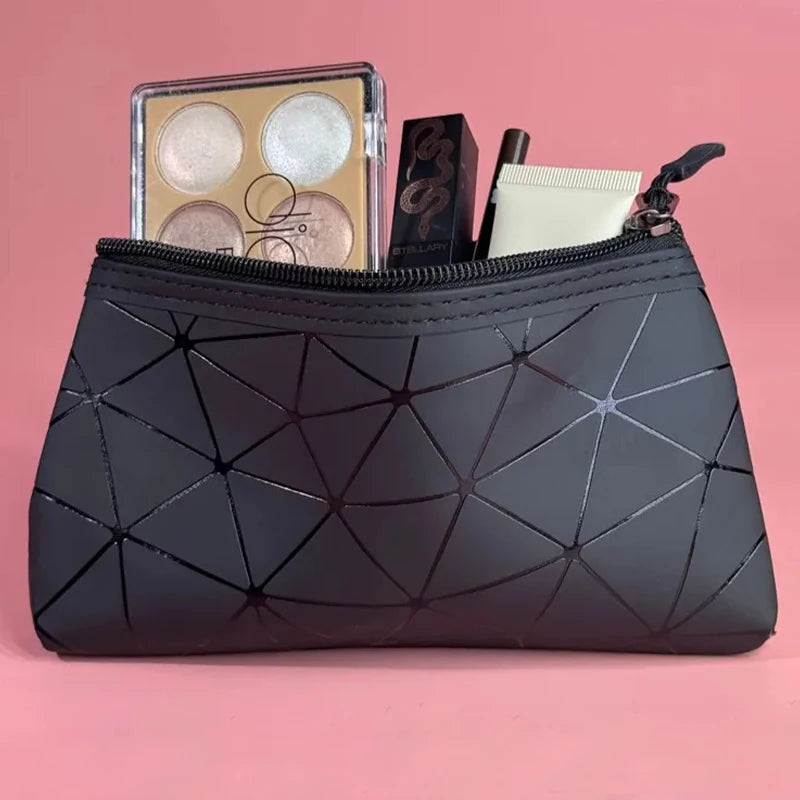 Geometric Cosmetic Bag – Portable Travel Makeup Organizer Travel Cosmetic Bag Oasis Select