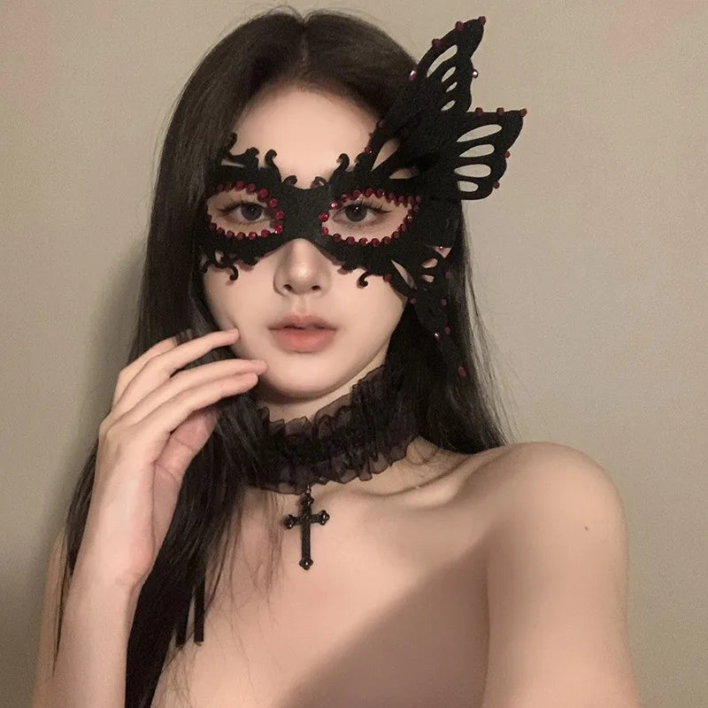 Retro Lace Half Face Mask | Gothic Masquerade Costume Prop