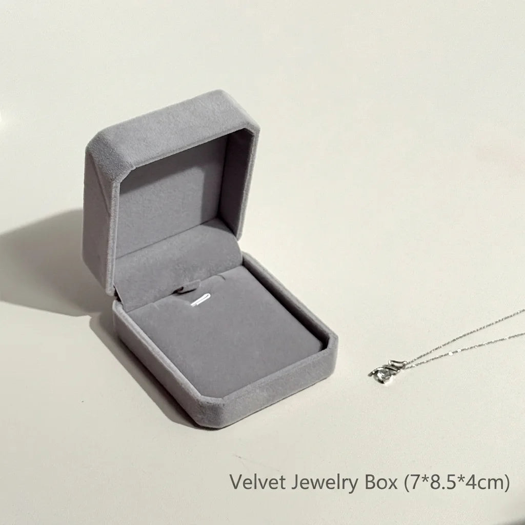 Velvet Necklace Pendant Gift Box – Soft Lined Jewelry Storage Case