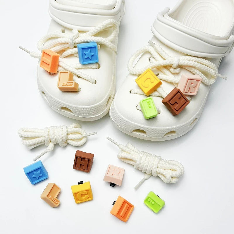 Fashion Shoe Accessory Set, decorative shoe buckles, removable, suitable for sandals and flip-flops. Oasis Select