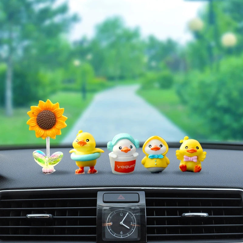 1Set Cartoon Resin Little Yellow Duck Model Car Center Console Decor Cute Car Ornaments Auto Interior Dashboard Accessories Oasis Select 5pcs