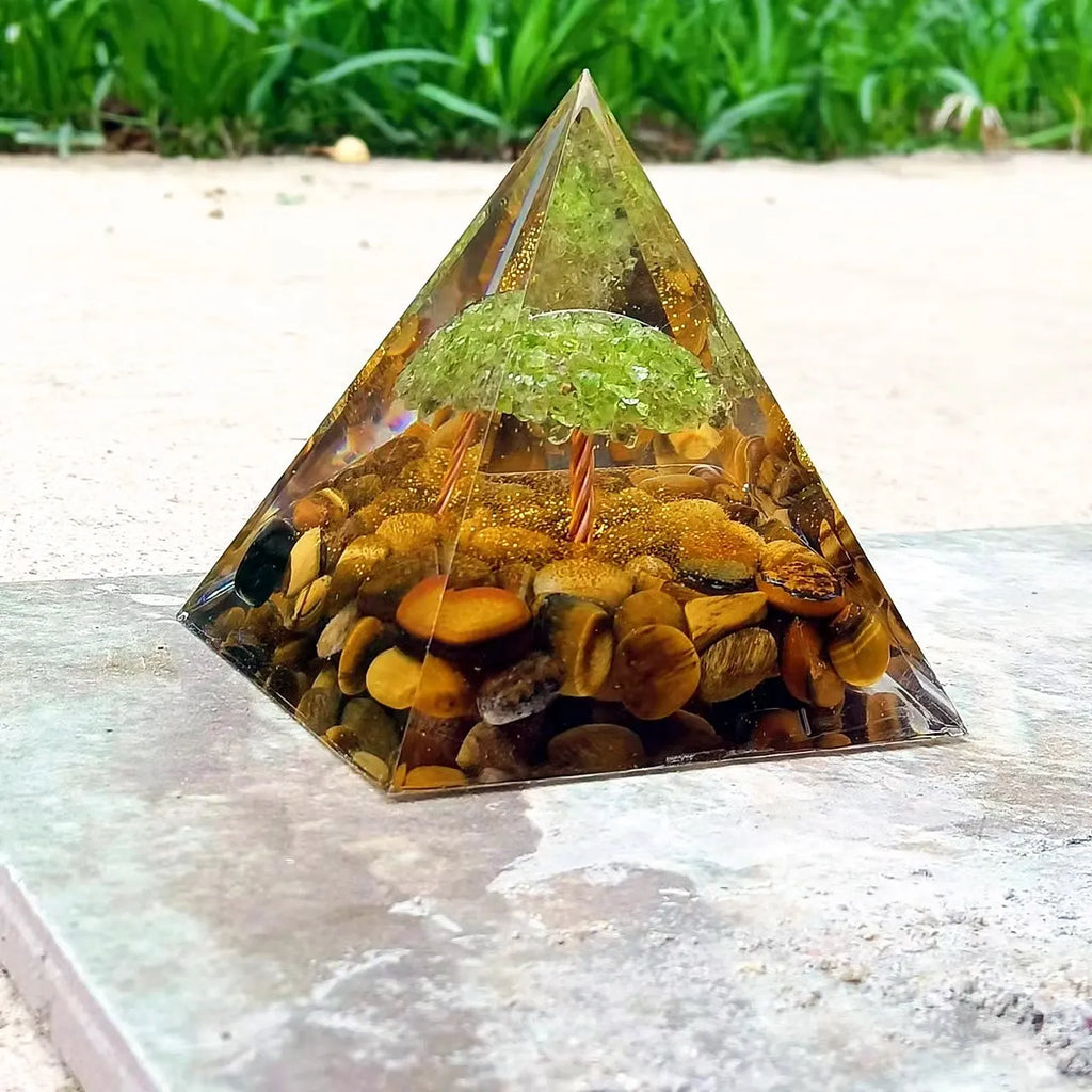 Crystal Pyramid ornaments crushed stone glue dropping resin crafts home and office car decoration products decorations for home Oasis Select 35 60mm x 60mm