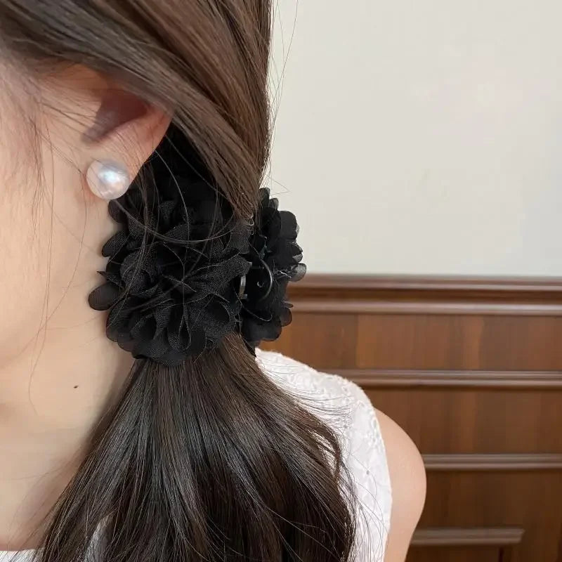 1pc New High-Quality Rose Flower Elegant Petal Claw Clip Light Luxury Fashion Shark Clip Claw Clip Exotic Hair Clip Oasis Select