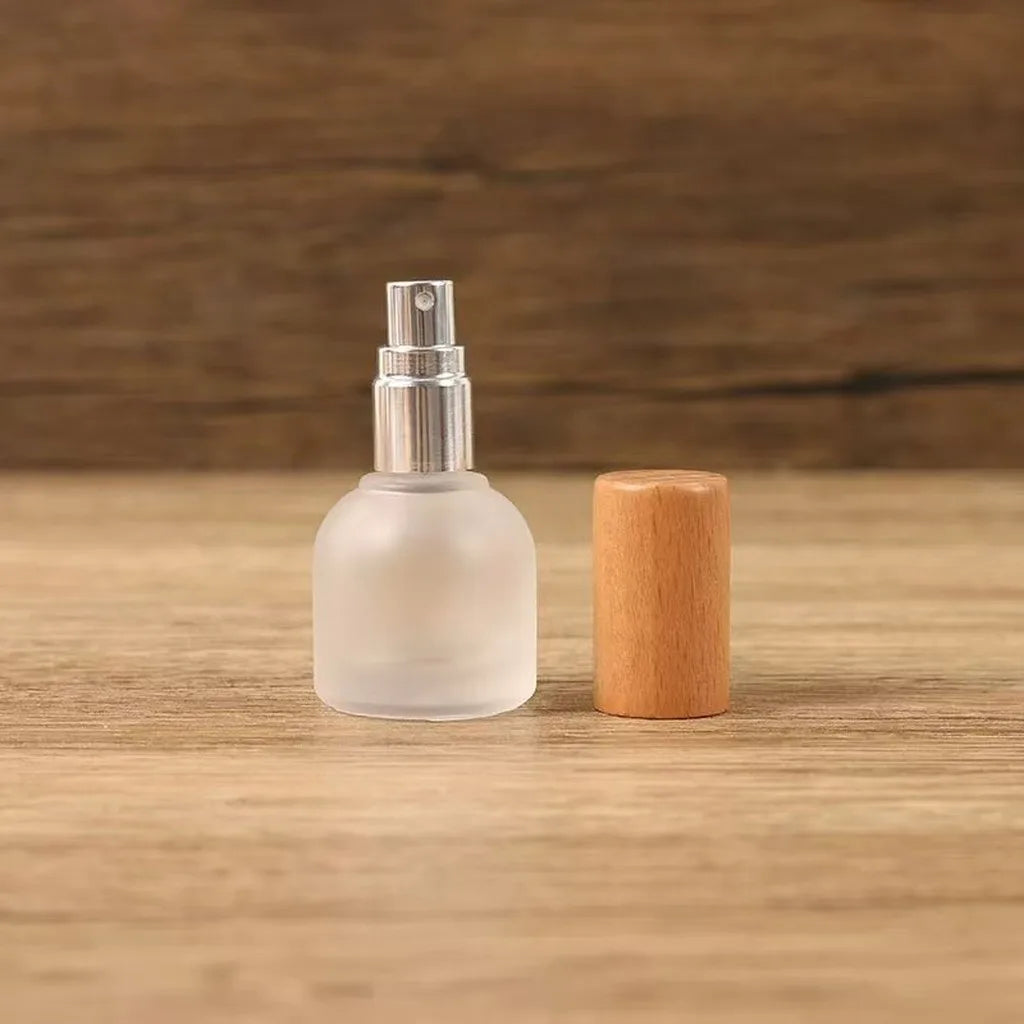 10ml Refillable Perfume Bottle Frosted Glass Spray Bottle Portable Empty Perfume Bottles With Wooden Cap for Travel Storage Oasis Select White