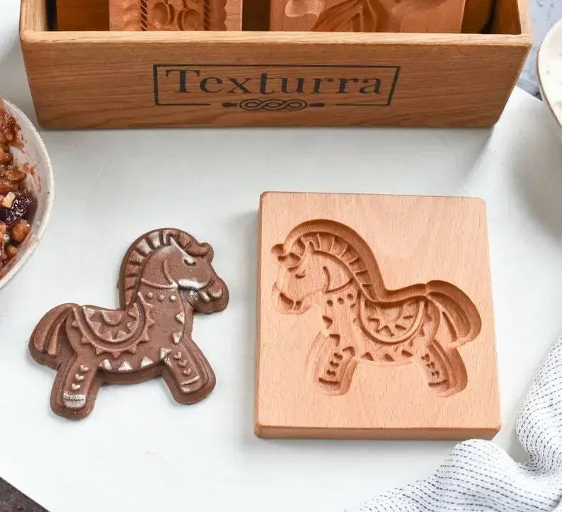 DIY Wooden Shortbread Mold Raspberry Heart Carved Gingerbread Cookie Mold Kitchen Cutter Molds For Valentine's Day Easter Party Oasis Select 03 - 13x8x2cm