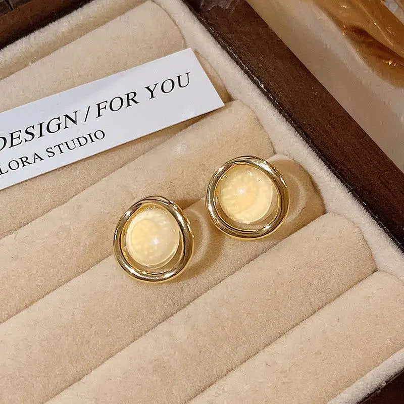 2Pcs Vintage Gold Geometric Faux Pearl Earrings, Designer Wedding Bridal Jewelry Gift for Women Oasis Select A1