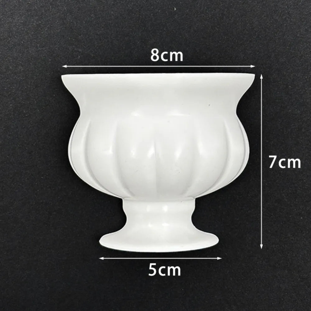 French Oil Painting Half Wall Vase – White Floral Décor