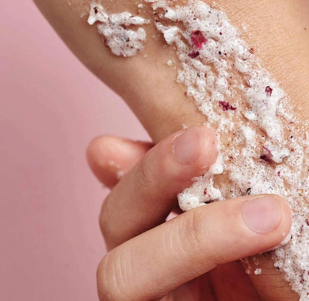 Rose Salt Body Scrub 250g – Collagen & Stem Cells Exfoliator