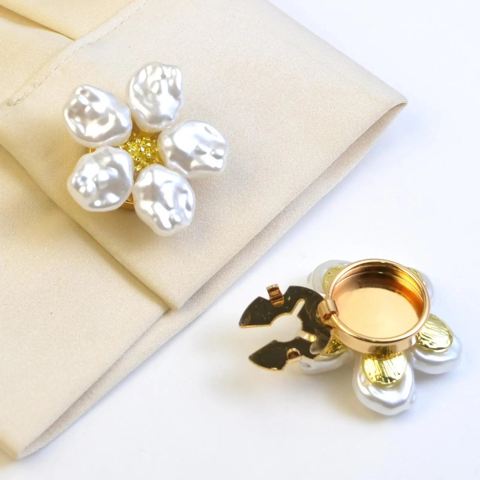 1PC Flower Rhinestone Pearl Cufflinks for Women Buttons Exquisite Shirt Sleeve Collar Clips Decor Jewelry Elegant Accessories Oasis Select