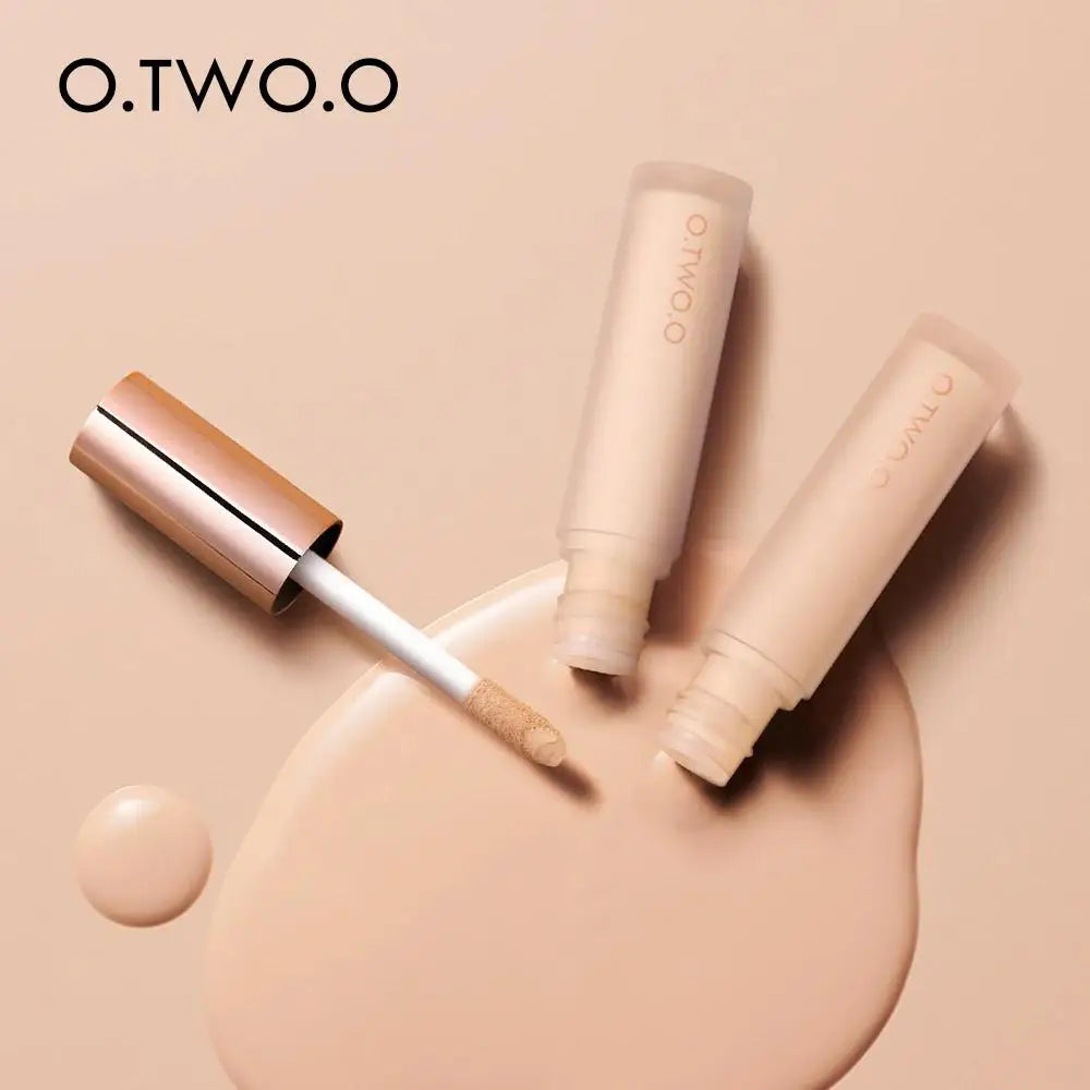 O.TWO.O Full Coverage Liquid Concealer – Waterproof & Brightening
