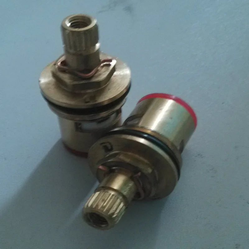 1PCS Universal Faucet Valve Replacement Brass Cartridge Inner Tap Valve for Household Bathroom Kitchen Faucet Supplies Oasis Select