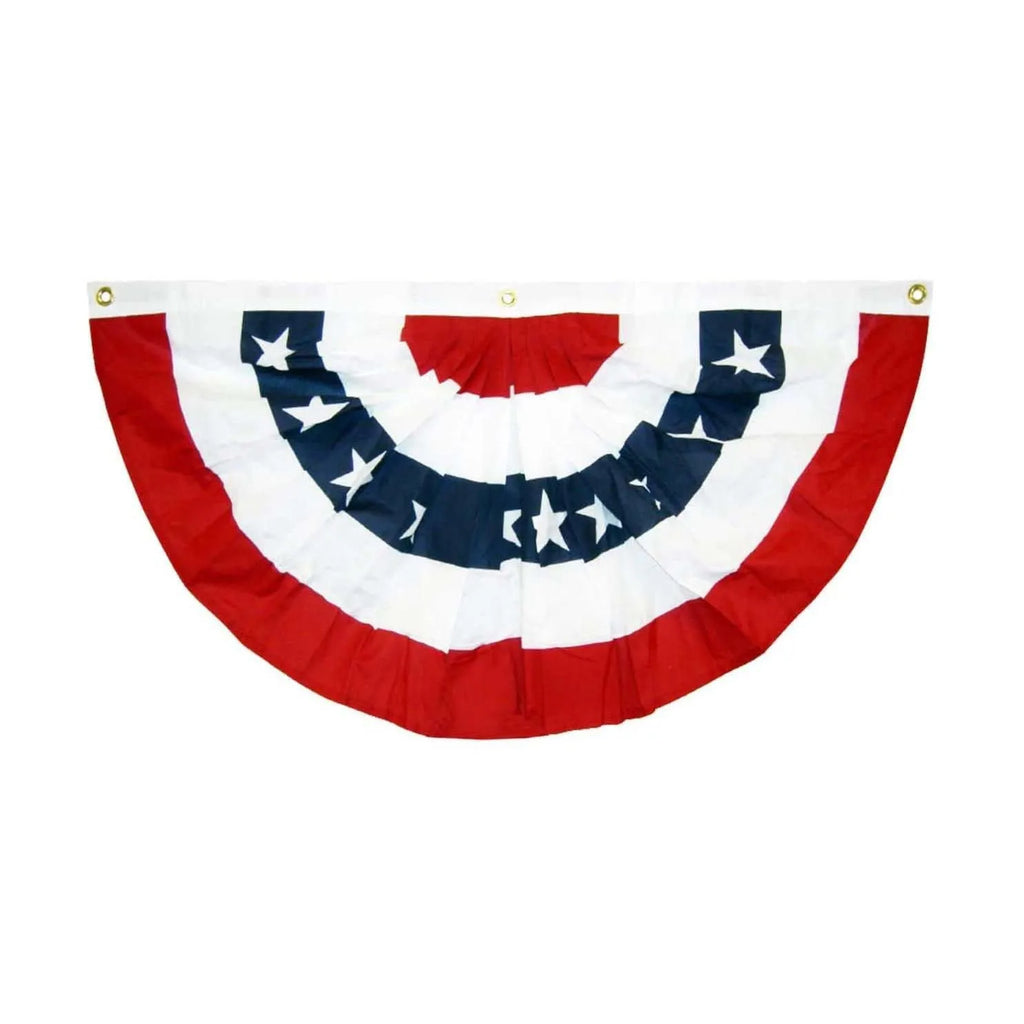 American Independence Day Decorations Draped Half-circle Flags Scalloped Flags Are Arranged in The Outdoor Courtyard Oasis Select