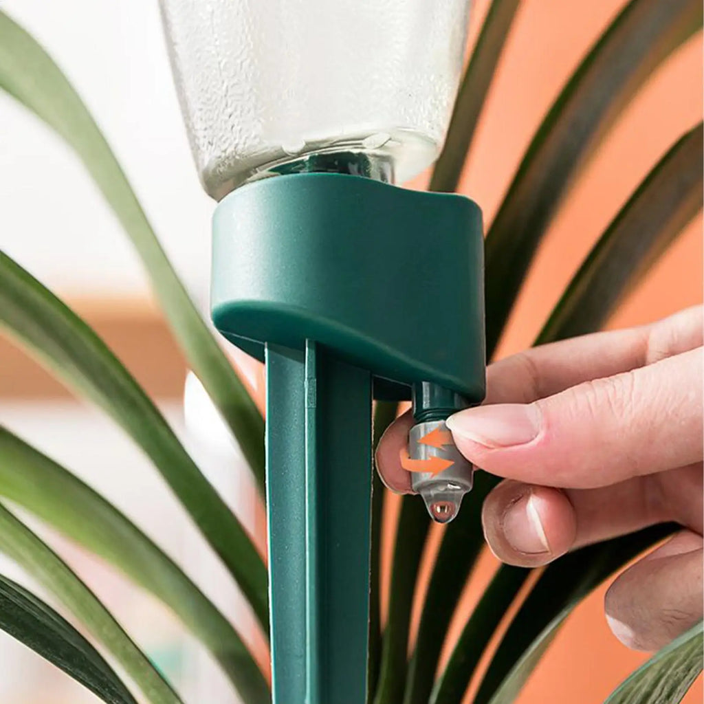 6Pcs Plant Water Feeder Automatic Garden Water Device Plants Watering Self Watering Drip Irrigation Devices Water Dispenser Oasis Select