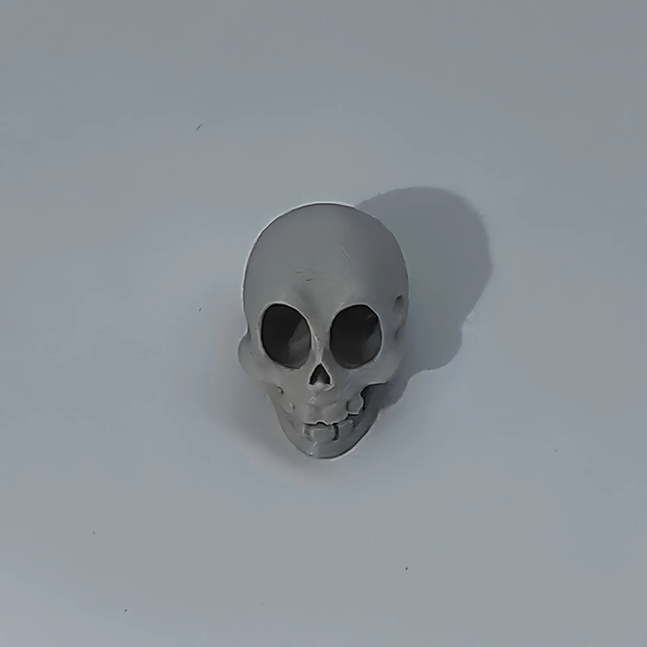 Mini Cartoon Skull Figurine Unpainted Cute Palm Skull Ornaments for DIY Painting Gothic Desk Ornaments Diorama Party Decor Gifts Oasis Select skeleton Gray 1pc