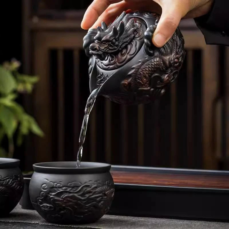 A Large-capacity Non-scalding Hand-held Ceramic Single Teapot for Brewing Tea in A Purple Clay Teapot Oasis Select