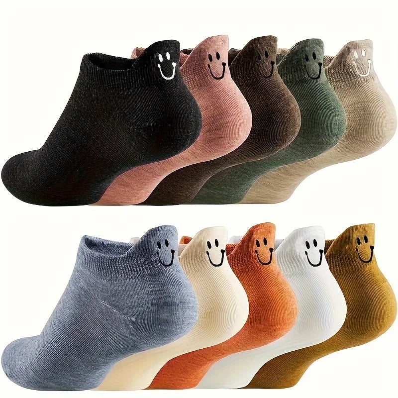 Kawaii Embroidered Ankle Socks for Women – 2 Pairs | Cute Style