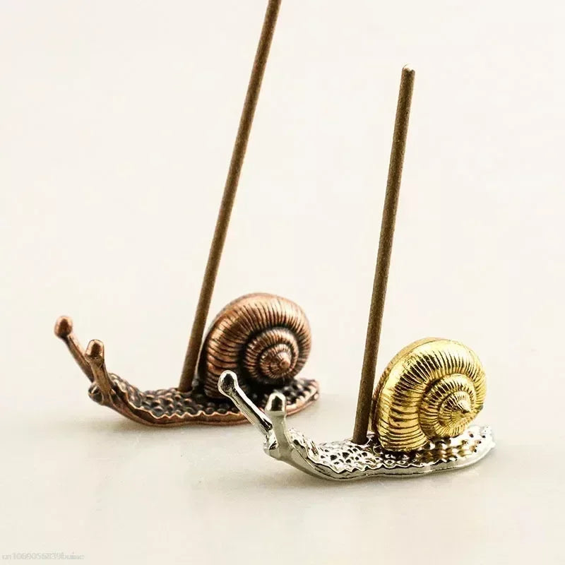 Mini Ash Catcher Gourd Snail Lotus Holder Creative Incense Holder Made of Brass Household Japanese Buddhism Gadgets Ornaments Oasis Select