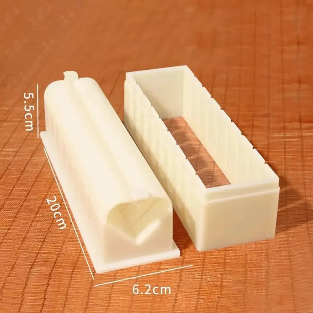 3pcs/set Sushi Maker Equipment Kit Plastic Kimbap Sushi Rolls Mold Round Square Heart-shaped Sushi Making Tools Cake Roll Mold Oasis Select heart