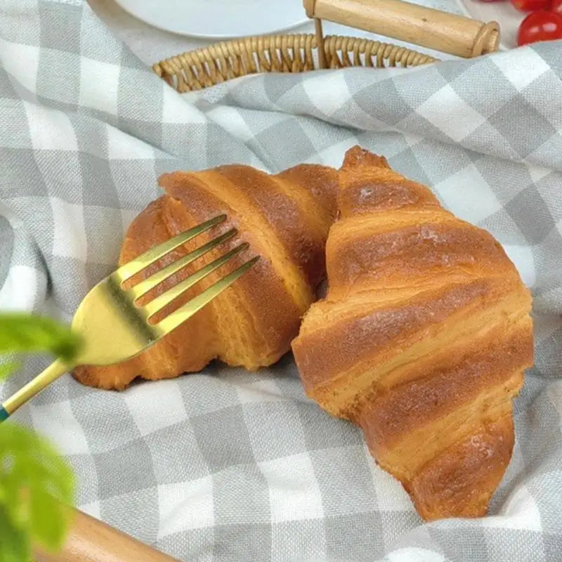 Artificial Croissant Bread for Decoration Artificial Croissant Look Food Model Home Kitchen Desk Window Shops Sample Display Oasis Select