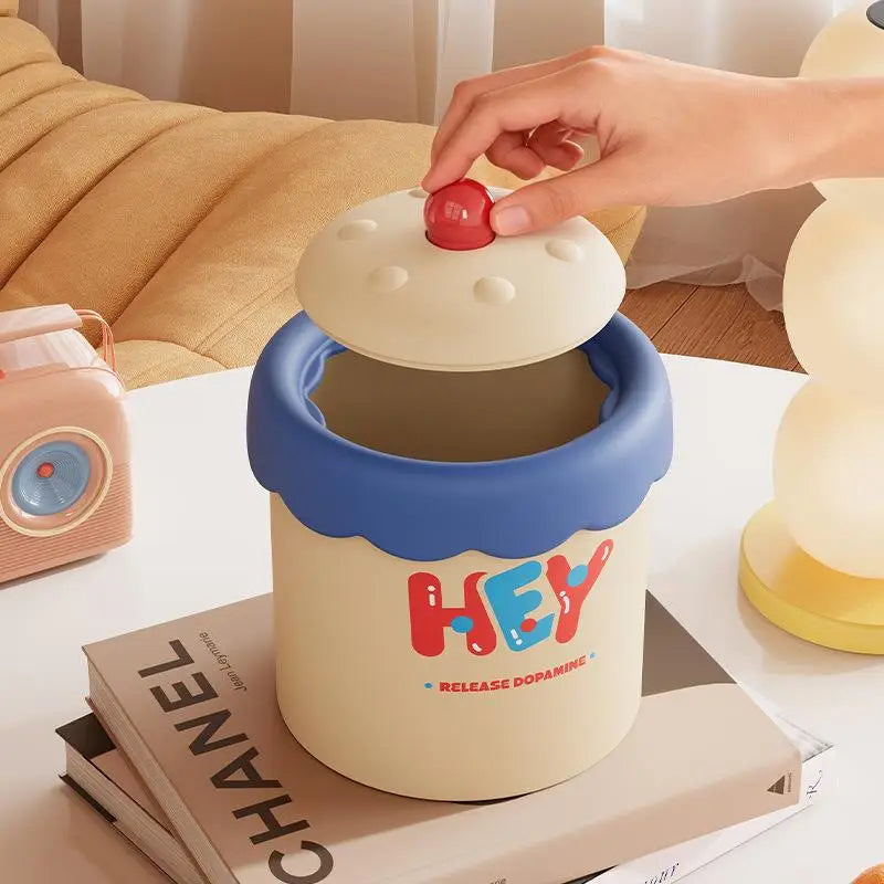 Small Desktop Trash Can with Lid – Cute Mini Waste Basket